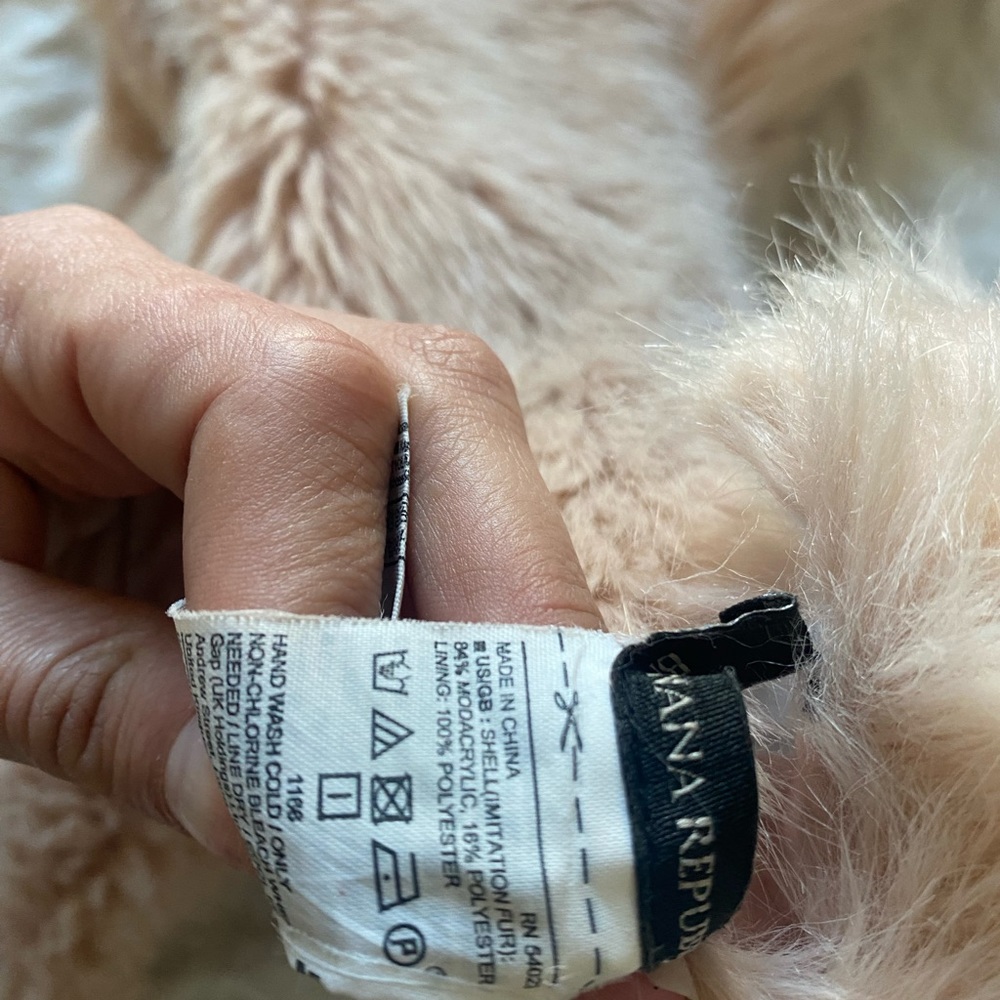 Banana Republic Faux Fur Scarf - Picture 2 of 7